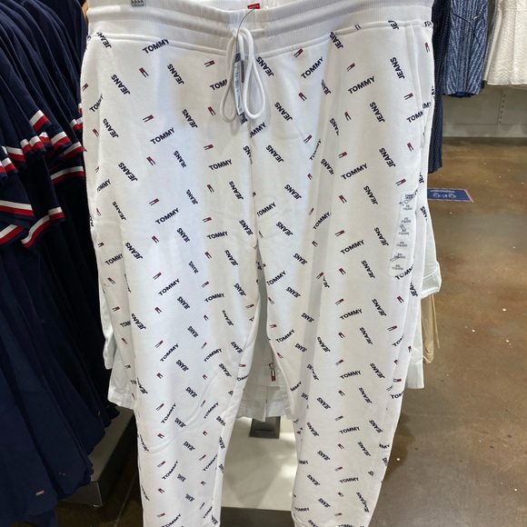 Tommy Hilfiger MEN - Picture 3 of 11